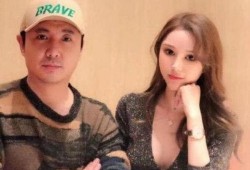 网红母女吃瓜图片大全